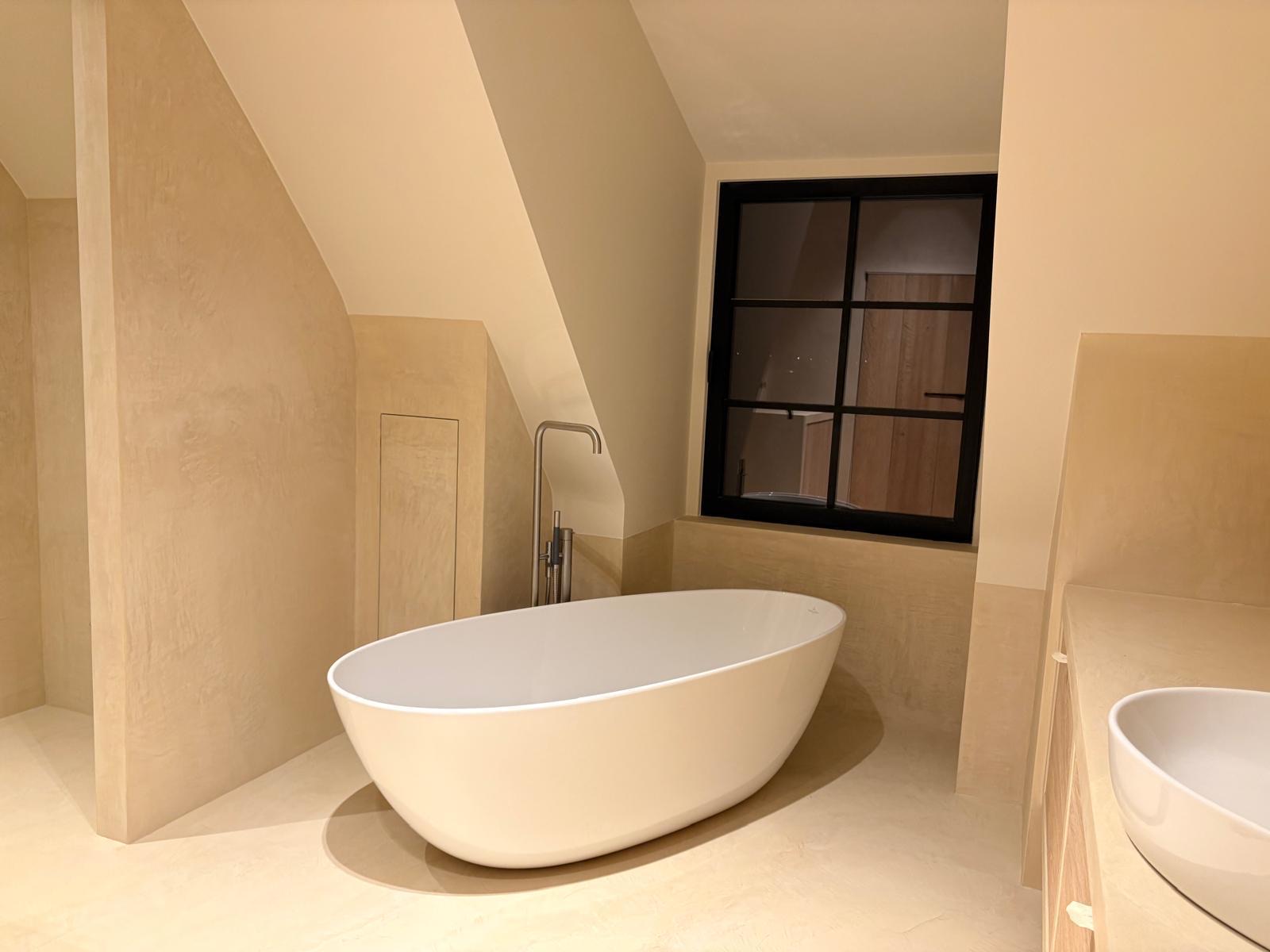 Mortex badkamer door Maison Bontinck